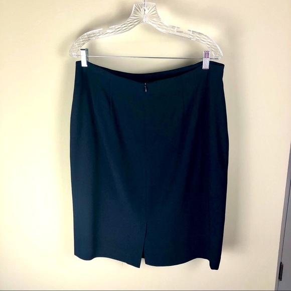 🌟Sz 14 Liz Claiborne Navy Suit🌟 - Picture 9 of 11